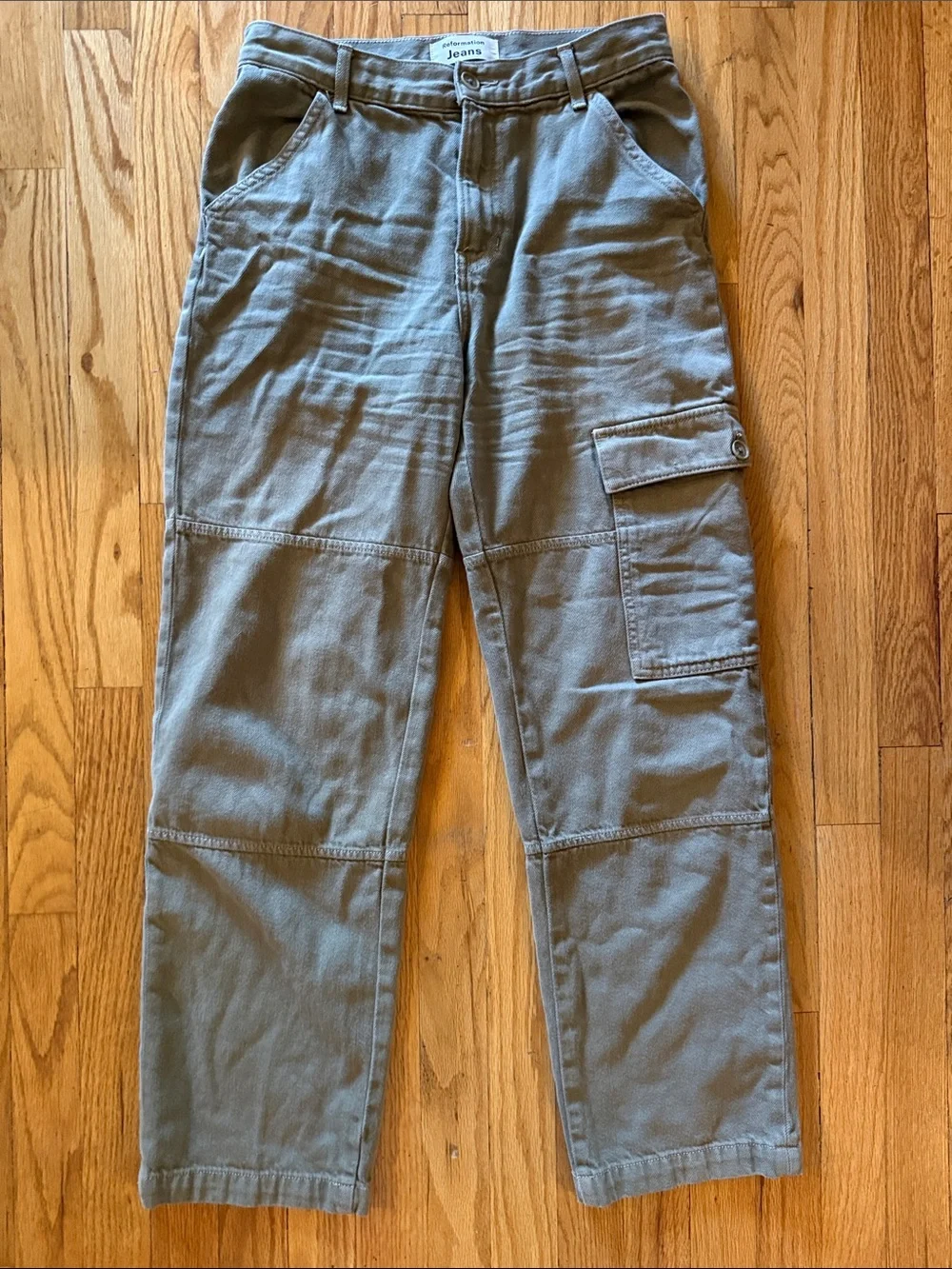 Reformation sz 26 Bailey High Rise Utility Pant in Army Green good condition
